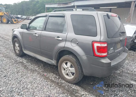 2011 Ford Escape Xlt z USA, uszkodzony, nr VIN 1FMCU0D78BKA47336